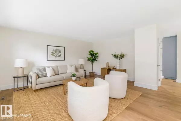 Edmonton, AB T6B1T3,8316 68A ST NW