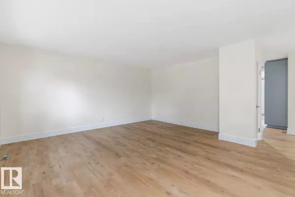 Edmonton, AB T6B1T3,8316 68A ST NW