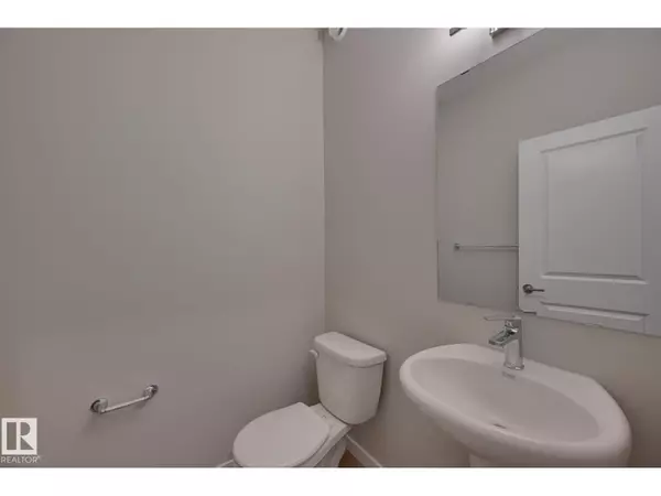 Edmonton, AB T5Z0X7,18111 74 ST NW