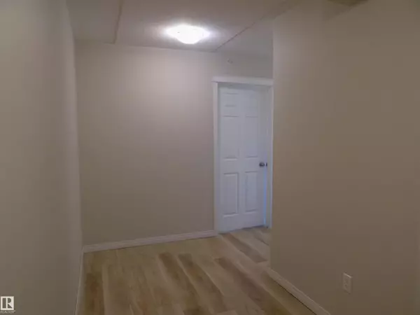 Wetaskiwin, AB T9A0T6,#304 4707 51 AVENUE