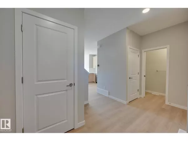 Edmonton, AB T5Z0X7,18113 74 ST NW