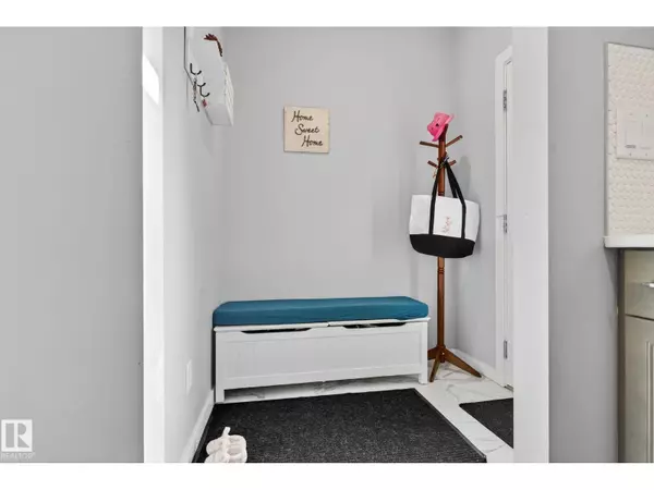 Edmonton, AB T6T2H7,1825 25A ST NW