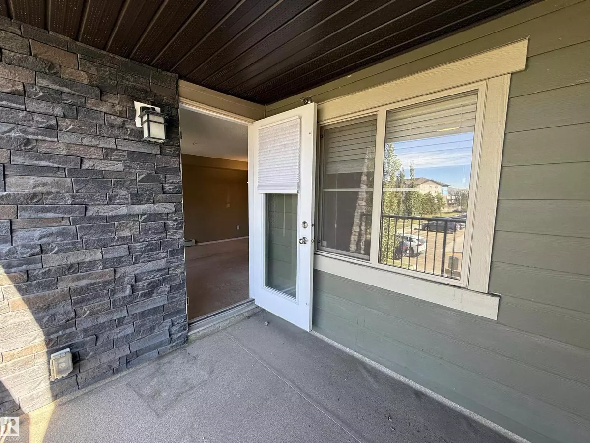 Edmonton, AB T5Y3N4,#214 274 MCCONACHIE DR NW