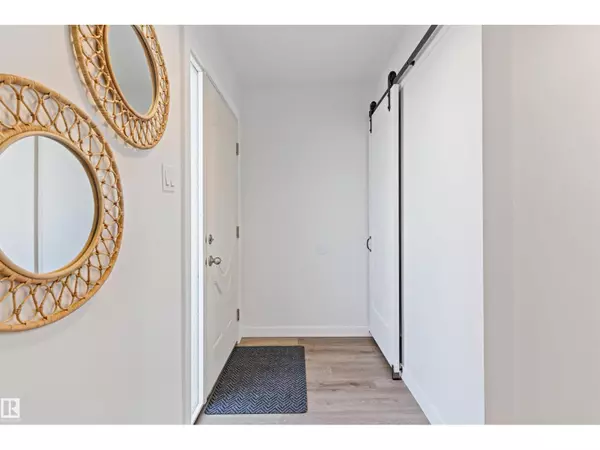 Edmonton, AB T5A0H9,70 AMBERLY CT NW