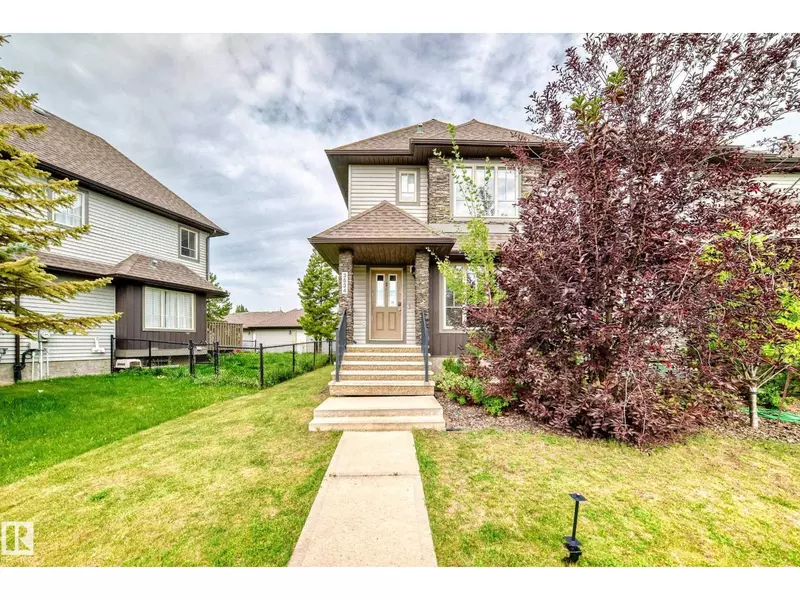 3834 ALLAN DR SW, Edmonton, AB T6W0S7