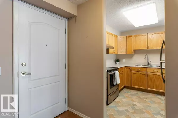 St. Albert, AB T8N6Z2,#204 160 KINGSWOOD BV