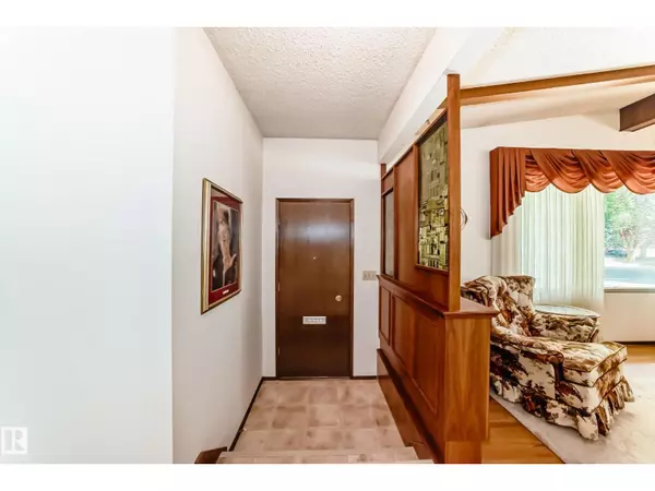 St. Albert, AB T8N1R5,70 FLEETWOOD CR