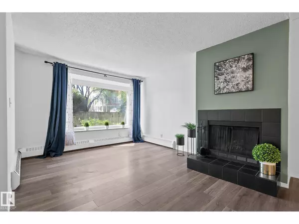 Edmonton, AB T6E2H4,10520 84 AV NW