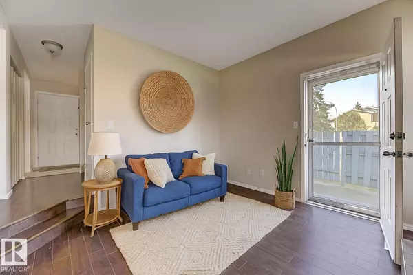 Edmonton, AB T5X5E2,#33 15710 BEAUMARIS RD NW