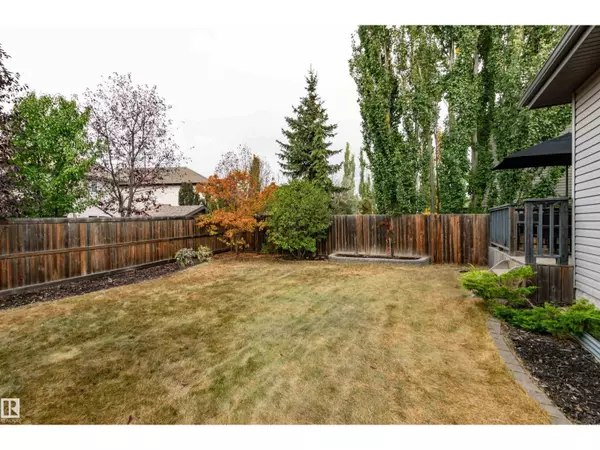 Sherwood Park, AB T8H0K3,5408 Sunview BA