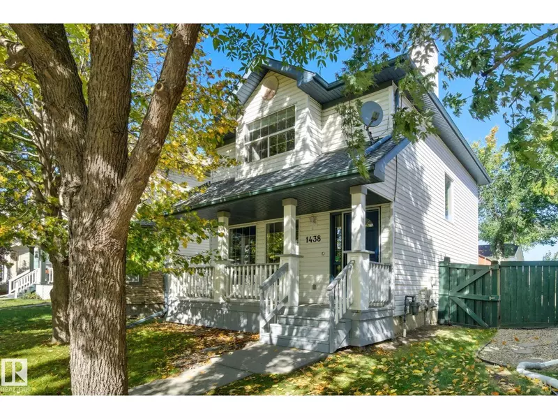 1438 GRANT WY NW NW, Edmonton, AB T5T6L3