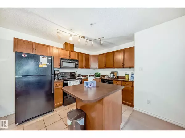 Edmonton, AB T5Z3Y5,#134 16311 95 ST NW