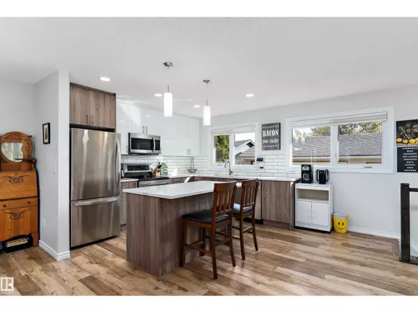 Edmonton, AB T5T2C3,6703 182 ST NW