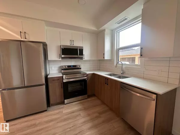 Edmonton, AB T5T4T1,#104 9227 228 ST NW