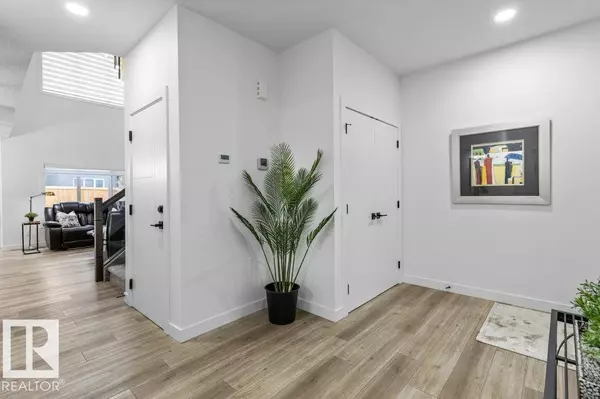 Edmonton, AB T6W5E6,5320 KIMBALL PL SW