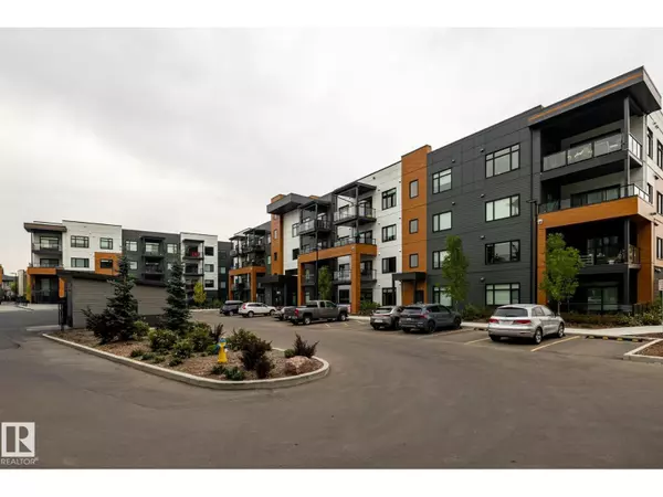 Edmonton, AB T6R0X5,#112 7471 May Common NW NW