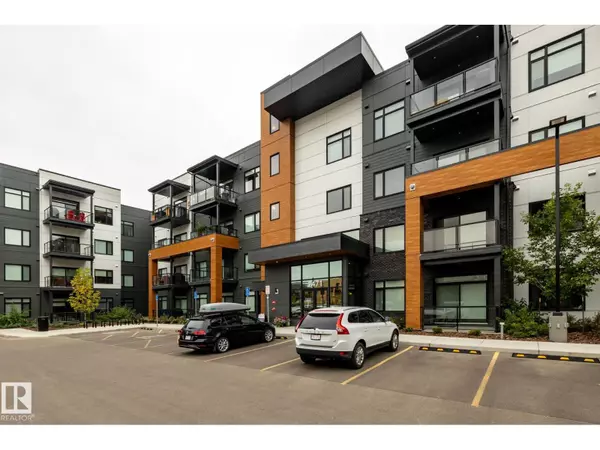 Edmonton, AB T6R0X5,#112 7471 May Common NW NW