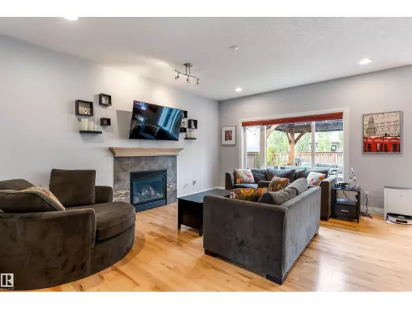 Morinville, AB T8R2N7,8910 97 AV