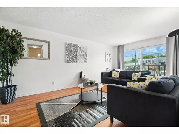 Edmonton, AB T6E2C5,#202 10149 83 AV NW