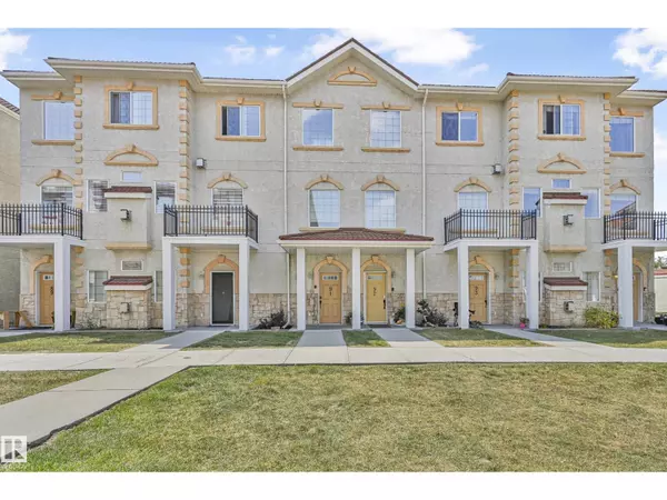 Edmonton, AB T6V0B8,#91 13825 155 AVE NW