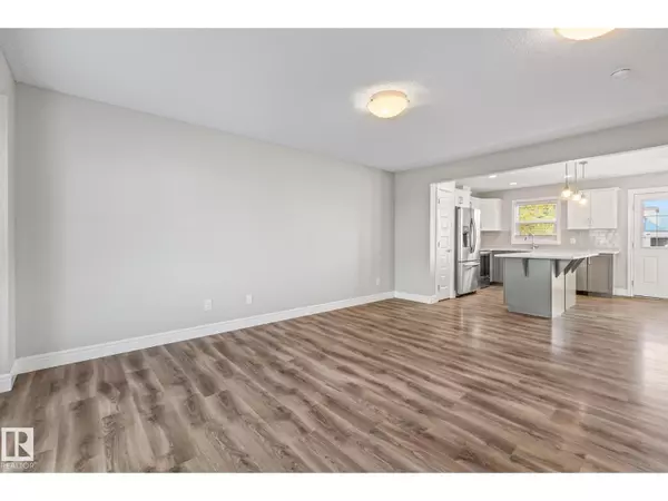 Edmonton, AB T6R0W8,#6 330 BULYEA RD NW