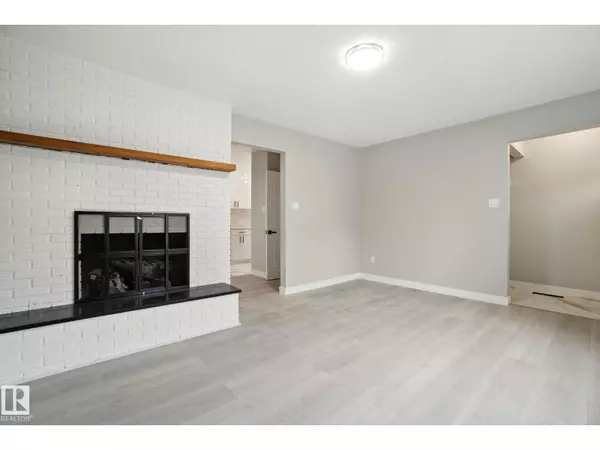 Edmonton, AB T5C1N7,13218 81 ST NW