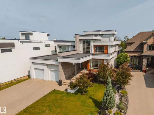 Edmonton, AB T6W3K3,705 HOWATT DR SW