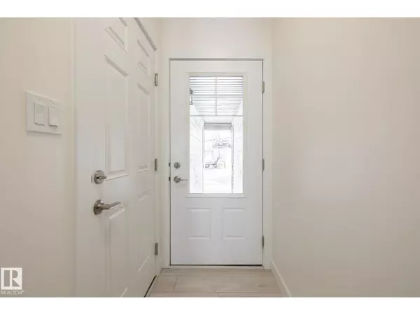 Edmonton, AB T6W5P8,#55 7020 KESWICK CM SW