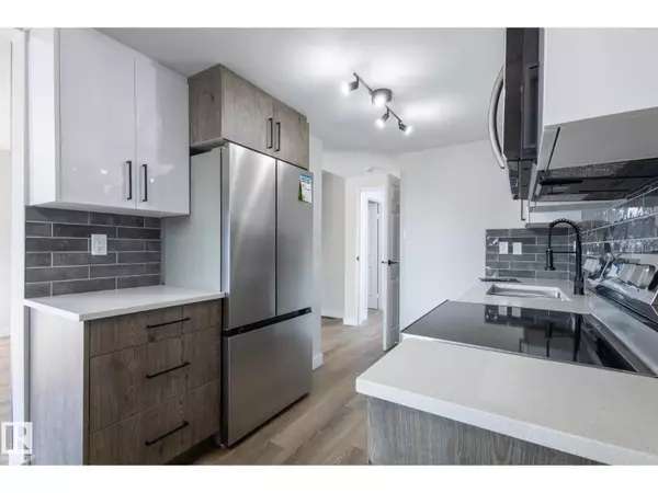 Edmonton, AB T5A0H9,62 AMBERLY CO NW