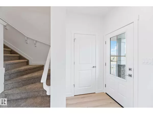 Edmonton, AB T6T2W8,1013 ASTER BV NW