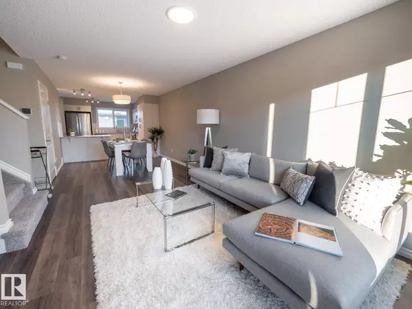 Edmonton, AB T5T7W9,7230 ROSENTHAL DR NW