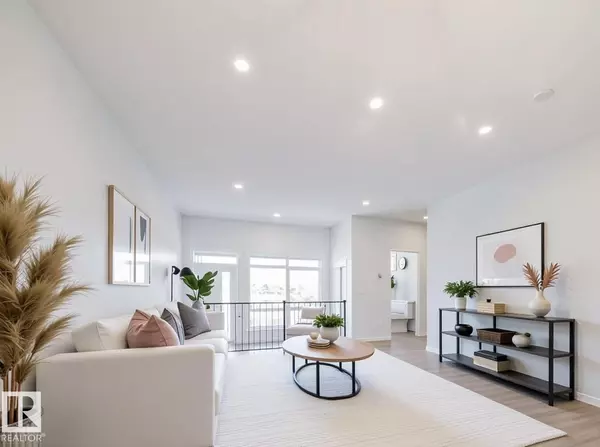 3224 DALLAS SCHMIDT DR NW, Edmonton, AB T5E7A8