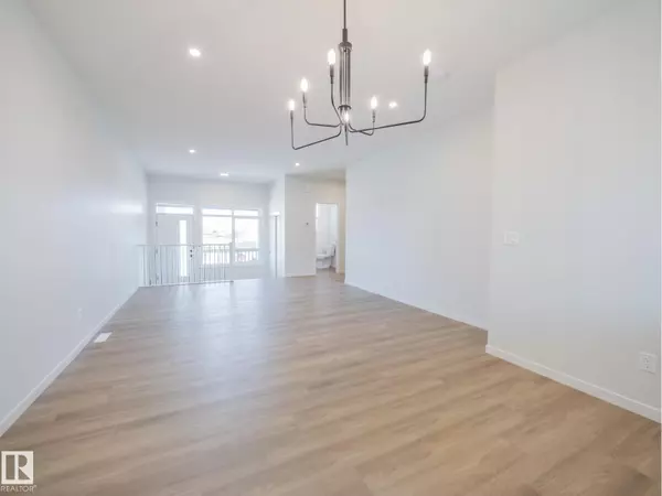 Edmonton, AB T5E7A8,3224 DALLAS SCHMIDT DR NW