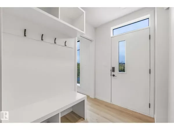 Edmonton, AB T6X2X9,488 38A ST SW