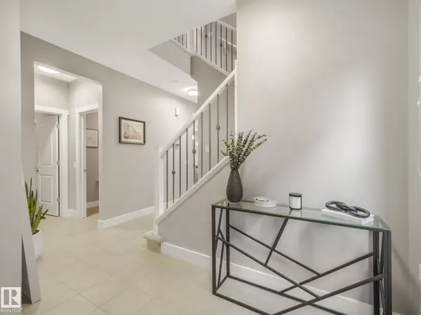 Edmonton, AB T6X2B2,3613 CHERRY LINK LI SW