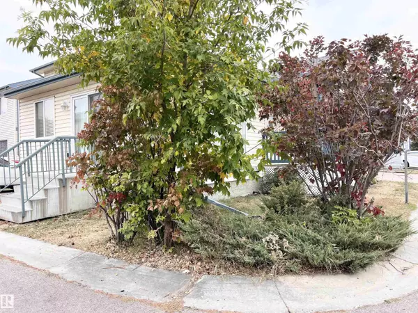 Edmonton, AB T5H4M7,#19 10909 106 ST NW NW