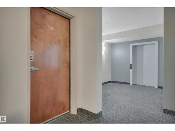 Edmonton, AB T5K1K2,#201 9910 111 ST NW