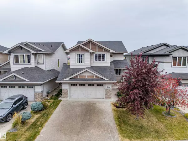 3807 GALLINGER LO NW, Edmonton, AB T5T4G5