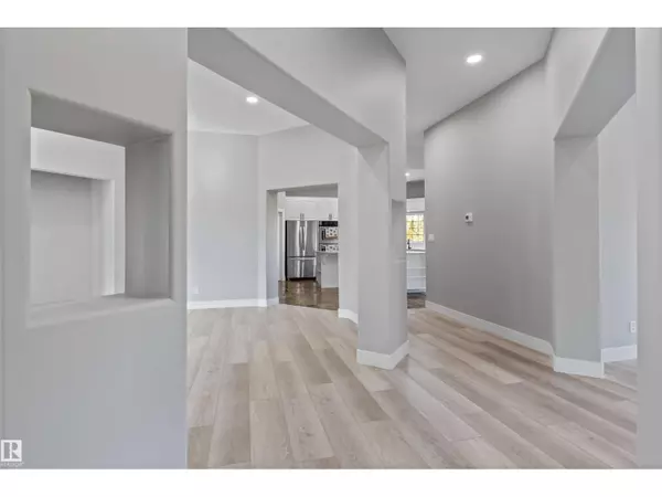 Rural Parkland County, AB T7X3S4,#19 54129 RGE ROAD 275