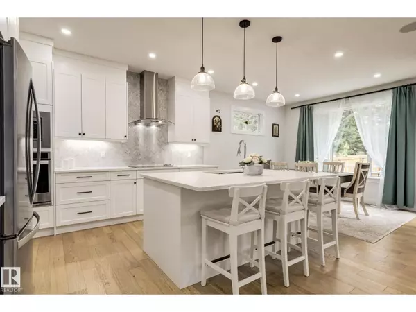 Edmonton, AB T6W4V7,16311 34 AV SW