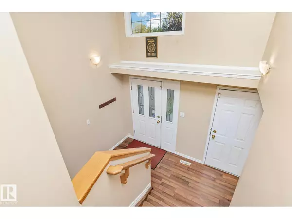 Edmonton, AB T6T1N8,3769 23 ST NW