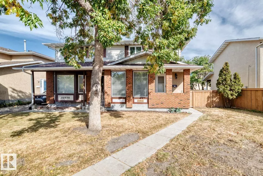10936 BEAUMARIS RD NW, Edmonton, AB T5X1Z6