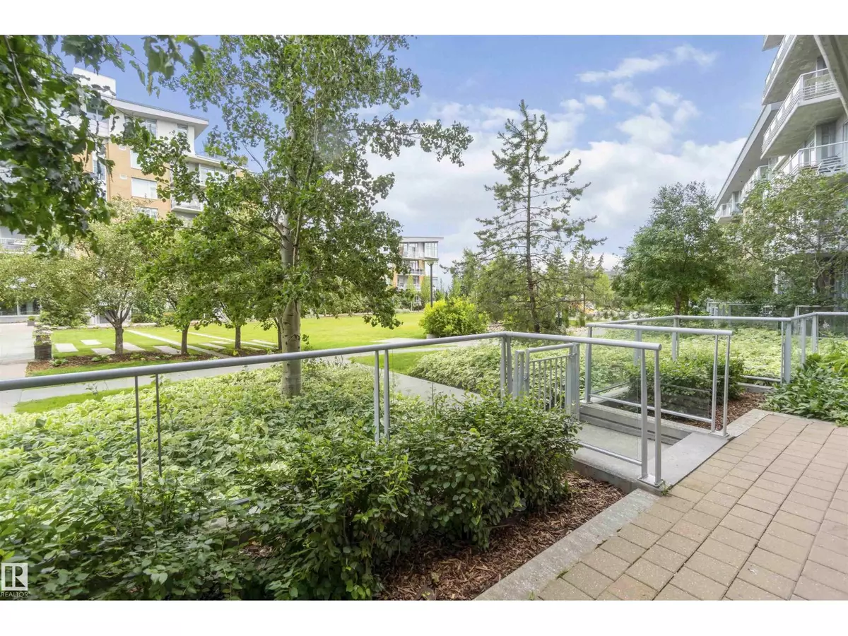 Edmonton, AB T6J2H3,#108 2504 109 ST NW