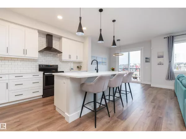 3805 CHERRY LO SW, Edmonton, AB T6X2K7