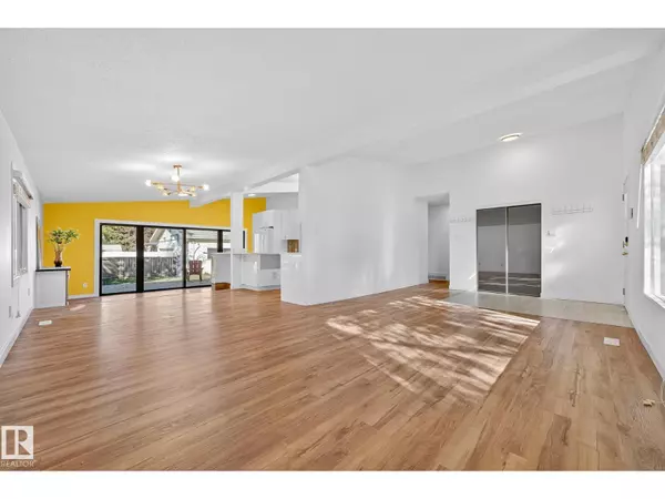 Edmonton, AB T6J1T8,4312 117 ST NW