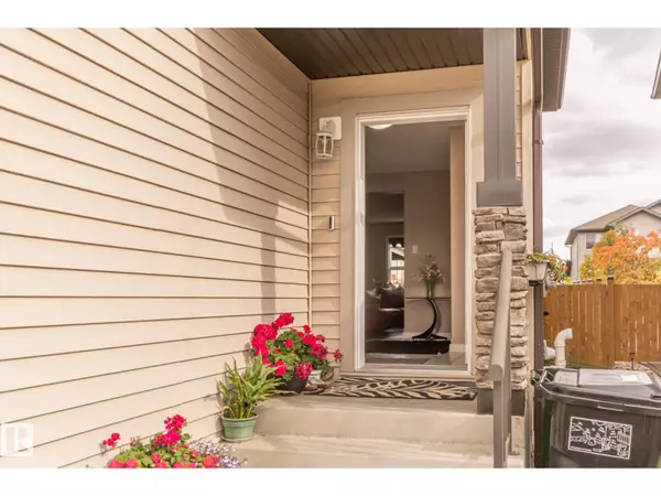 Edmonton, AB T6V0E2,16023 138 ST NW