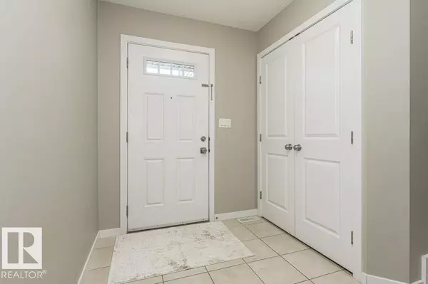 Edmonton, AB T6X1S2,5309 14 AV SW