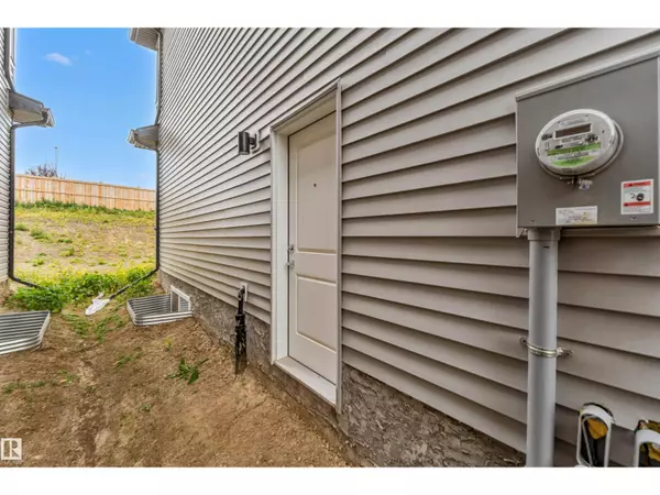 Spruce Grove, AB T7X2L6,60 HEMINGWAY CR