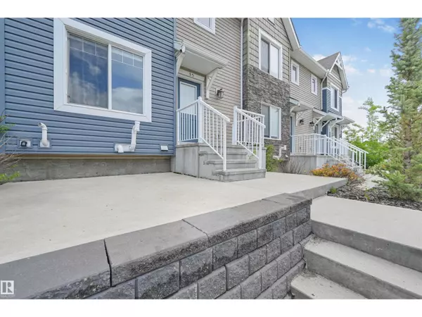 Edmonton, AB T6T1A5,#35 2922 MAPLE WY NW