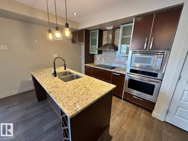 Edmonton, AB T5J0C2,#307 10388 105 ST NW